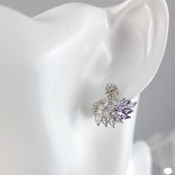 Elegant Swan Crystal Earrings - Picture 2 of 3